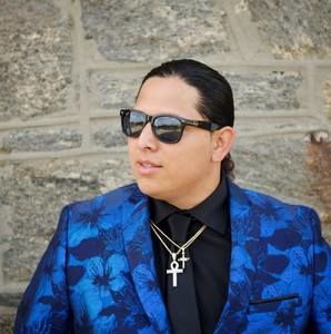 Meet your Posher, Robin